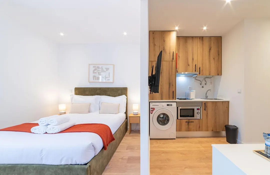 Campolide Cozy Studios & Apartments-1